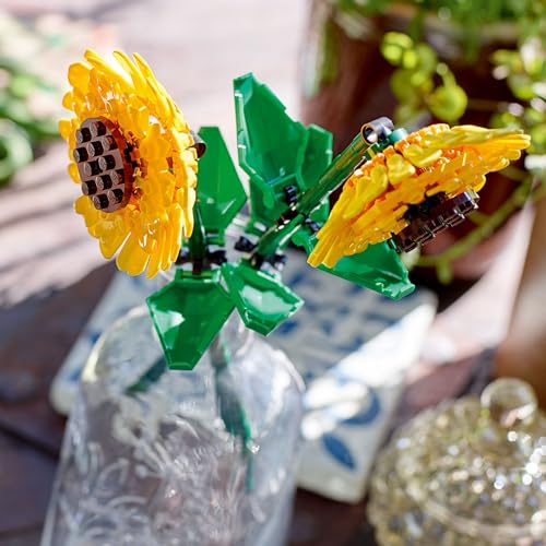 LEGO Sunflowers Building Kit, Artificial Flowers for Home Décor, Flower Building Toy Set for Kids, Sunflower Gift for Girls and Boys Ages 8 and Up, 40524